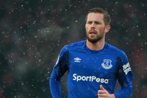 湖人险胜勇士，詹姆斯准三双力挽狂澜，詹姆斯湖人经典比赛