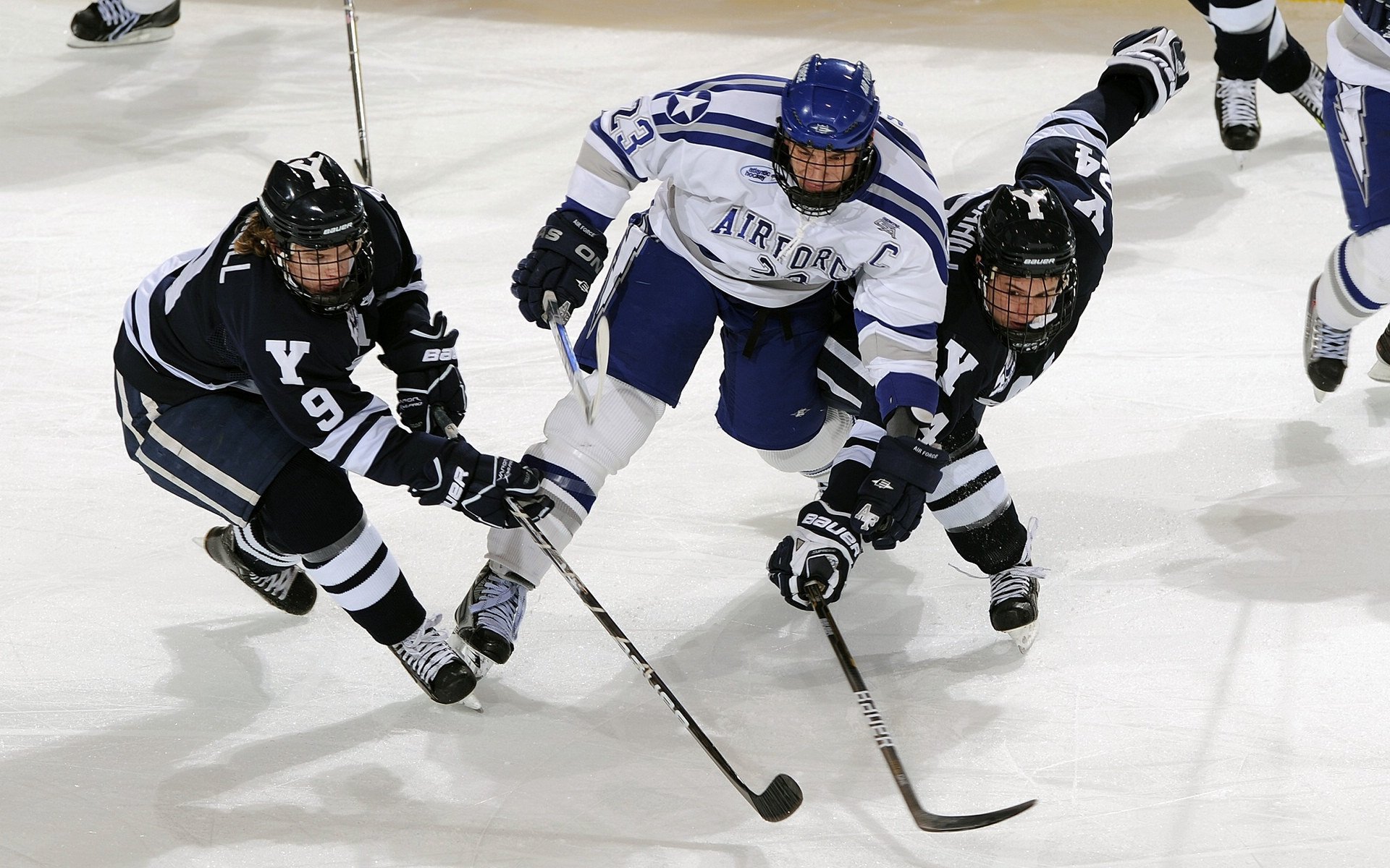 未来足球赛事将实现全场实时数据分析,直播更精彩,足球 未来